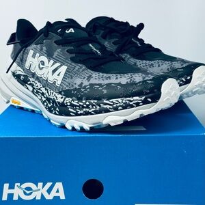 NEW - HOKA Speedgoat 6 Men’s Size 11D 1147791 /BLSTR Blk Trail/  Run Shoe In Box